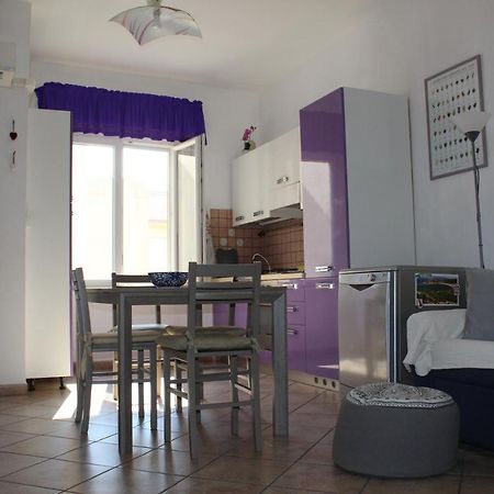 Lovely Sardinia Apartment Porto Torres Luaran gambar