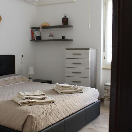 Lovely Sardinia Apartment Porto Torres Luaran gambar