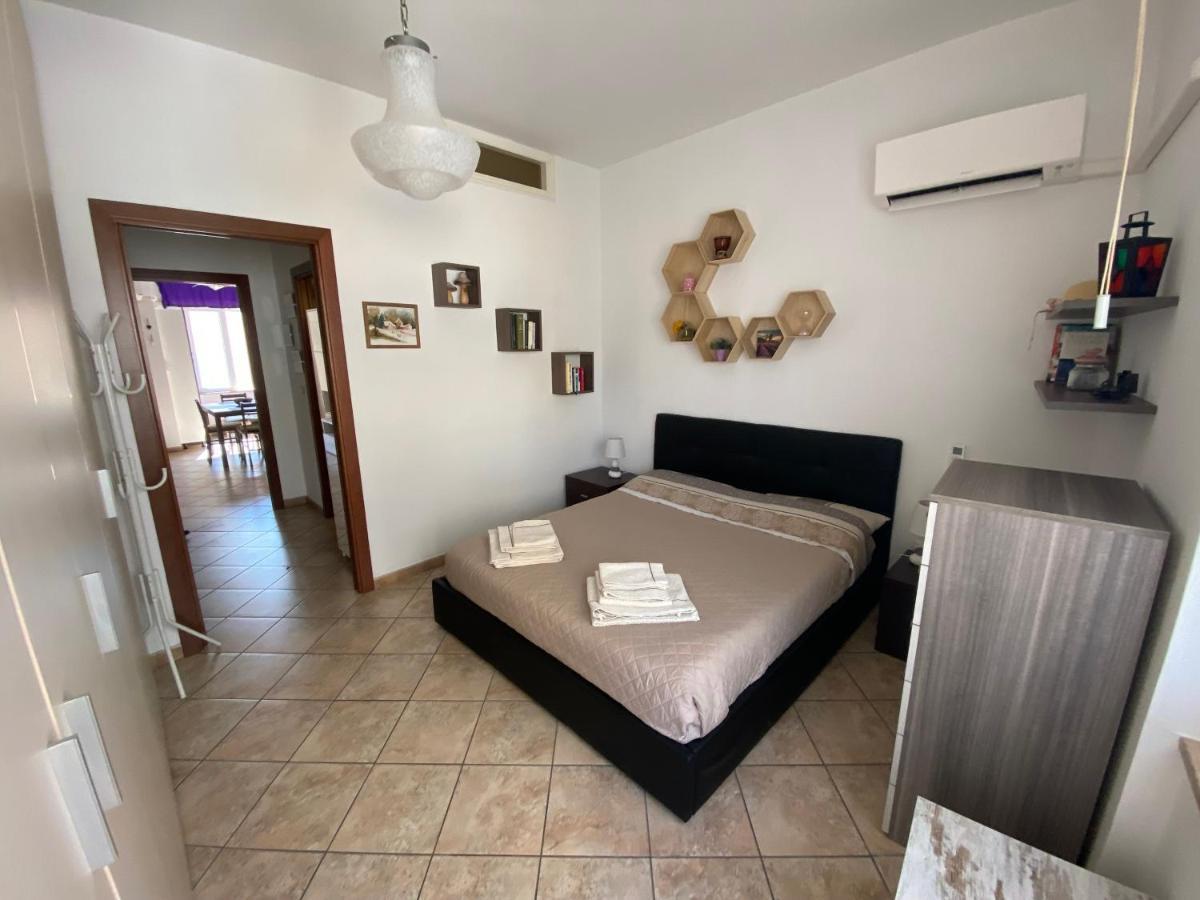 Lovely Sardinia Apartment Porto Torres Luaran gambar